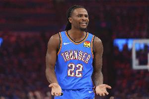 卡森-华莱士谈全能表现：投进空位 防守端努力制造干扰带来活力