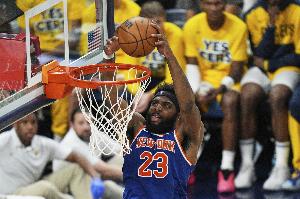 赛季首秀！队记：NBA杯对阵公牛 米切尔-罗宾逊将先发出战