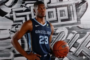 开拓者的11号签，变成了灰熊未来核心？