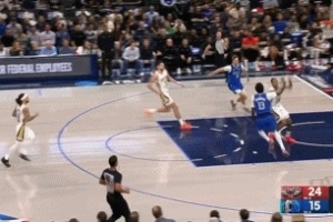 涨涨士气！马绍尔反击助飞弗拉格隔人空接暴扣2+1！