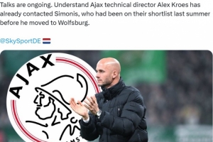 记者：阿贾克斯正考虑聘请西蒙尼斯作为新帅，双方已经开始谈判