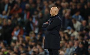 TA：范戴克进球被吹存在争议 利物浦看上去不是冠军争夺者