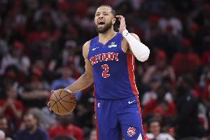 詹金斯：康宁汉姆是MVP&这一点毋庸置疑 他是真正的战士