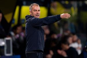 执教巴萨50场联赛里程碑！弗里克胜率74%队史第二，制造240次越位