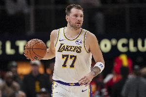 Shams：独行侠交易东契奇有不想给他超级顶薪的考虑 但他绝对值得