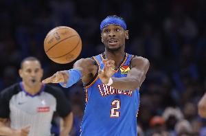 随便宰！名记：SGA的表现如外科手术般精准 湖人如同行尸走肉