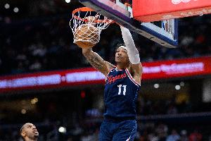 只有乔科能拯救这艘快船！乔丹·米勒上半场8分 科比·桑德斯9分