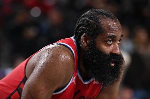 徐静雨：比尔赛季报销 哈登可去雄鹿携手字母哥 快船推倒重建