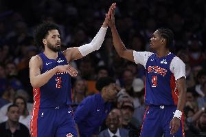 活塞9连胜期间：康宁汉姆缺席2场 杜伦缺2场 奥萨尔3场 托哈7场