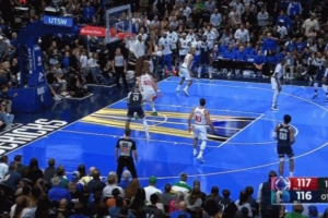 又高又快还壮！弗拉格单打哈登碾到篮下 晃动后近筐抛投取分