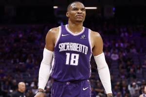 最稳一环！威少首发数据：场均17.7+8.3+7.1 命中率50.0/46.3%