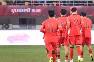 下半场刚开始就换人！蒯纪闻换下王博豪