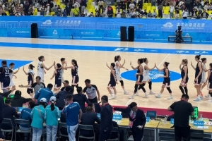 全运会女篮成年组第7日综述：广东四川会师决赛 湖北上演惊天逆转