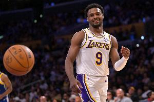 赛季首次首发！布朗尼上季面对雄鹿曾砍17分3板5助 得分生涯纪录