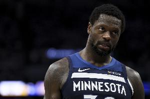 身手全能！兰德尔半场8中5拿到16分5板5助 正负值+7