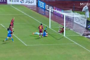 开张！武汉女足攻入本赛季亚冠首球，唐涵造乌龙恰好越过球门线